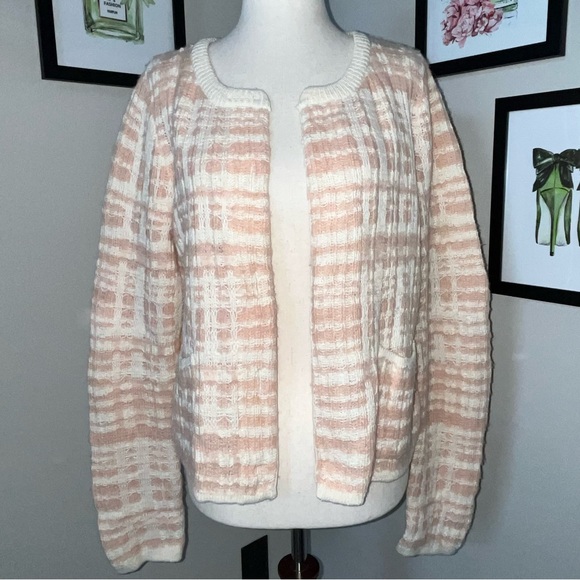 💞 Anthropologie Knitted & Knotted Vintage Boucle Plaid Cardigan Sweater - Picture 3 of 16
